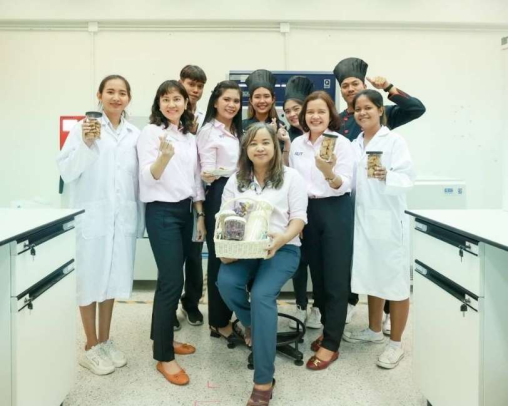 การพัฒนาอาหารขบเคี้ยวแท่งจากทุเรียนเทศผสมพรีไบโอติกและสมุนไพร พื้นบ้านเพื่อเสริมภูมิต้านทานร่างกาย